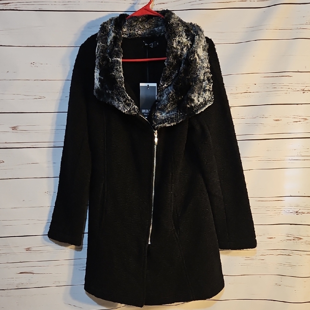 Maria Sole Black Textured Coat with Faux Fur Collar - Chic &‎ Stylish Size M